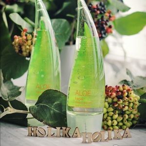 holika aloe cleansing foam